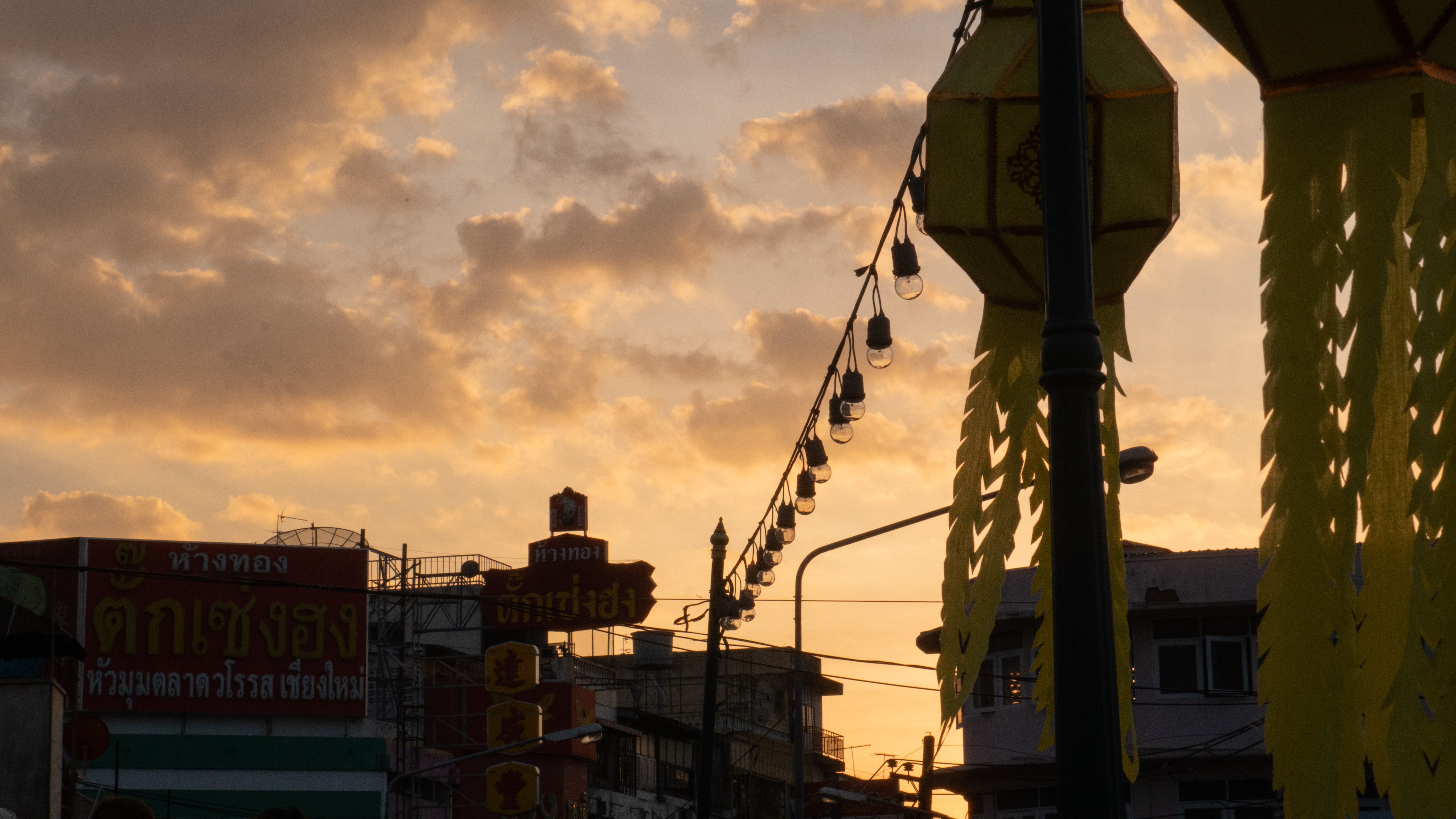 Rooftop scenery in Thailand